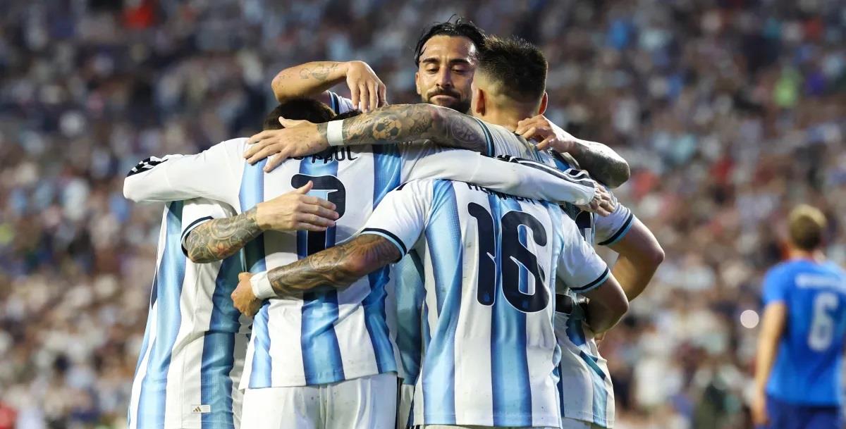 Argentina đã chắc vị trí đầu bảng trong khi Jordan đã bị loại
